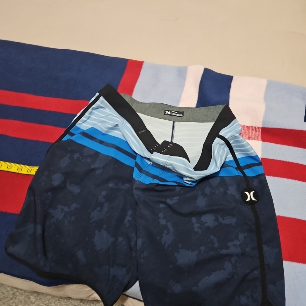 SWIMMING SHORTS